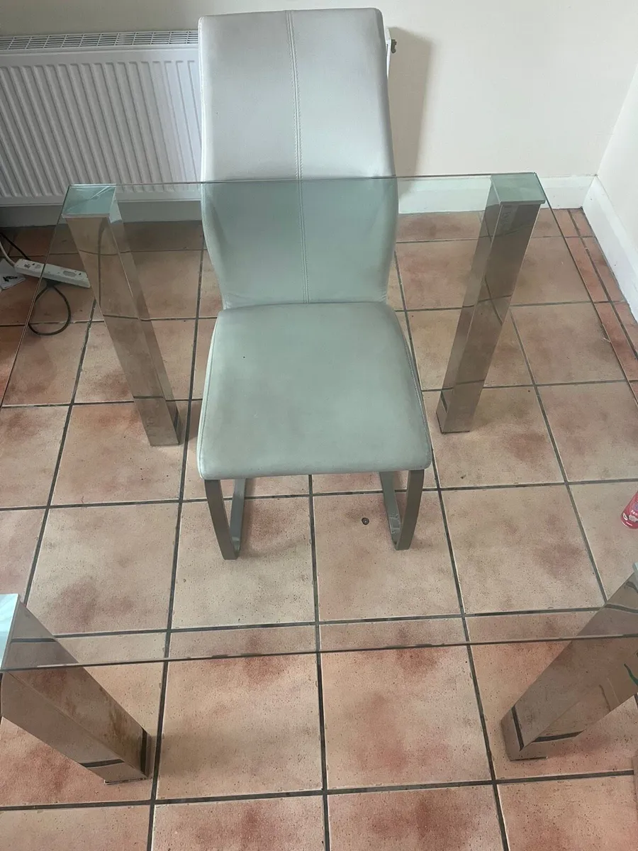 TABLE AND CHAIRS - Image 1