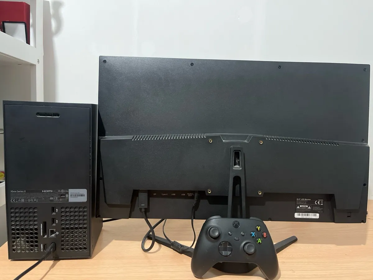 Xbox series x + electri 120hz 24.5 inch monitor - Image 2