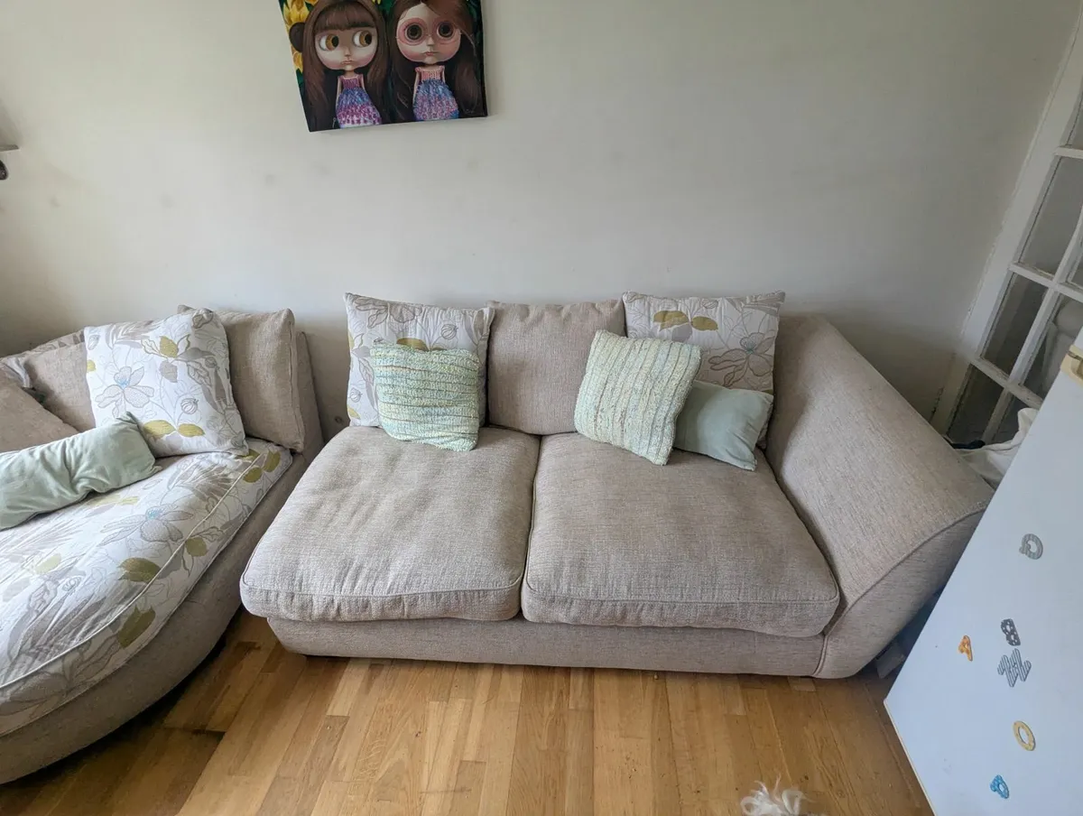 Free Couch - Image 2