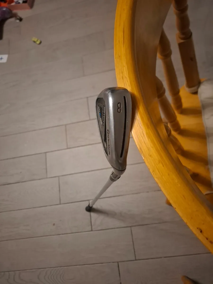 Golf club - Image 1