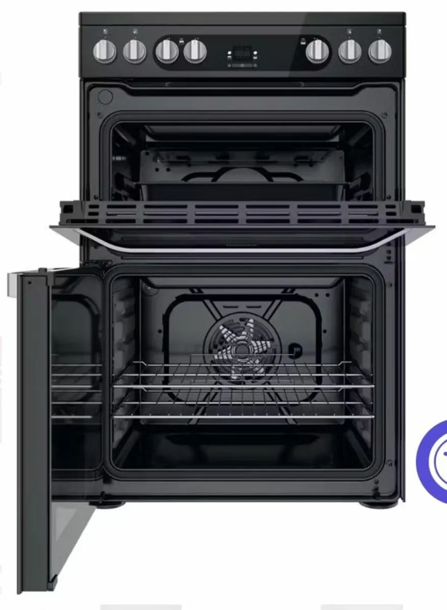 Electric Cooker with Double Oven - Image 1