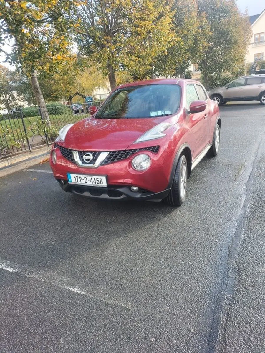 2017 Nissan Juke red colour - Image 3