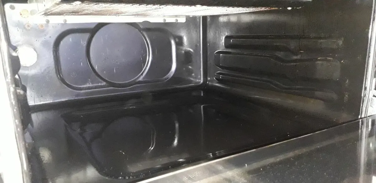 Electric Cooker with Double Oven - Image 3
