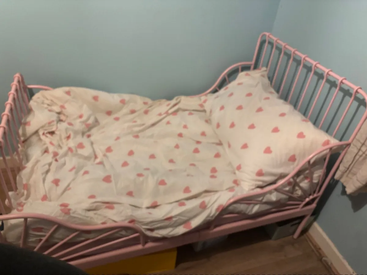 Child’s bed - Image 3