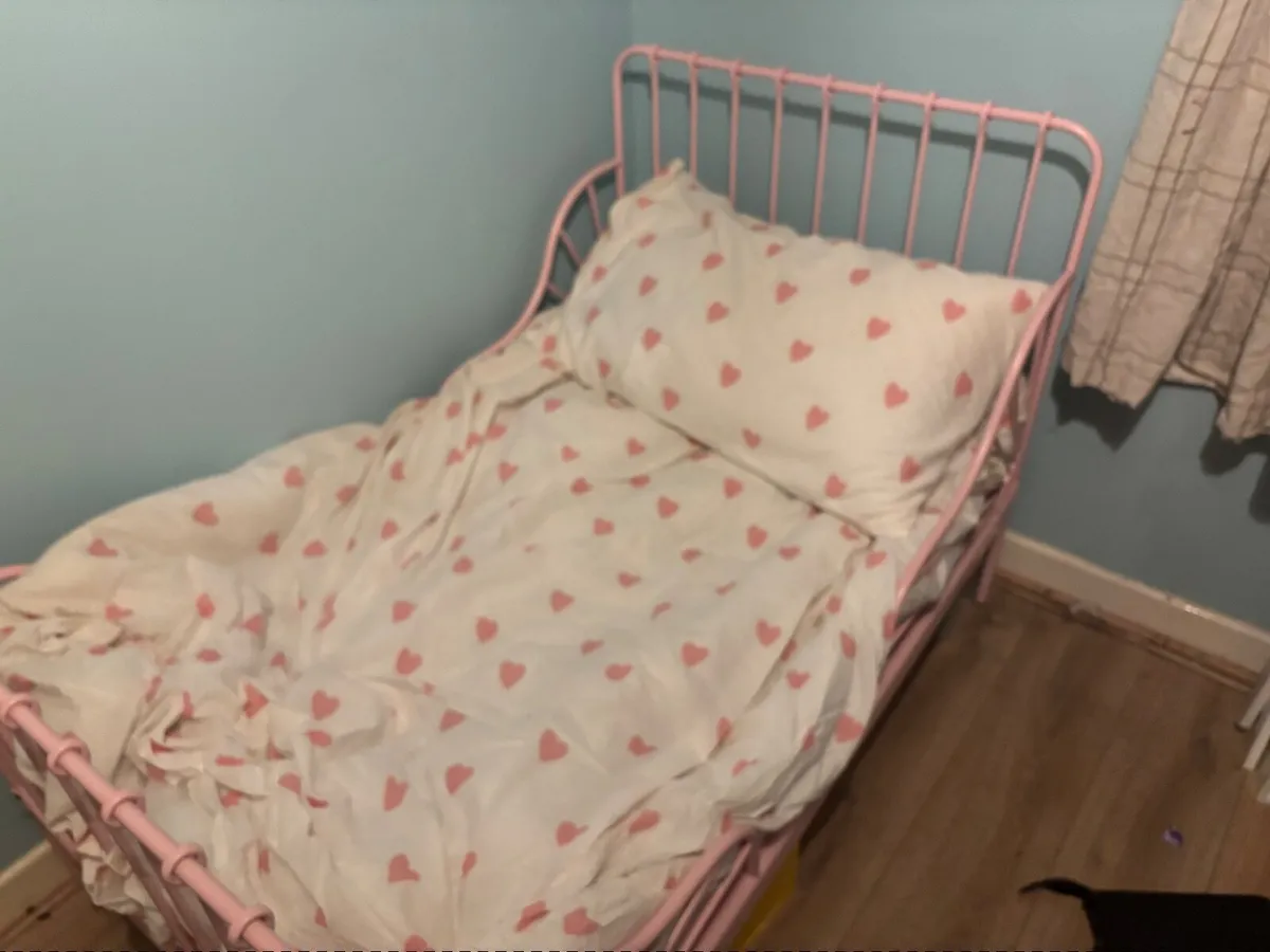 Child’s bed - Image 4