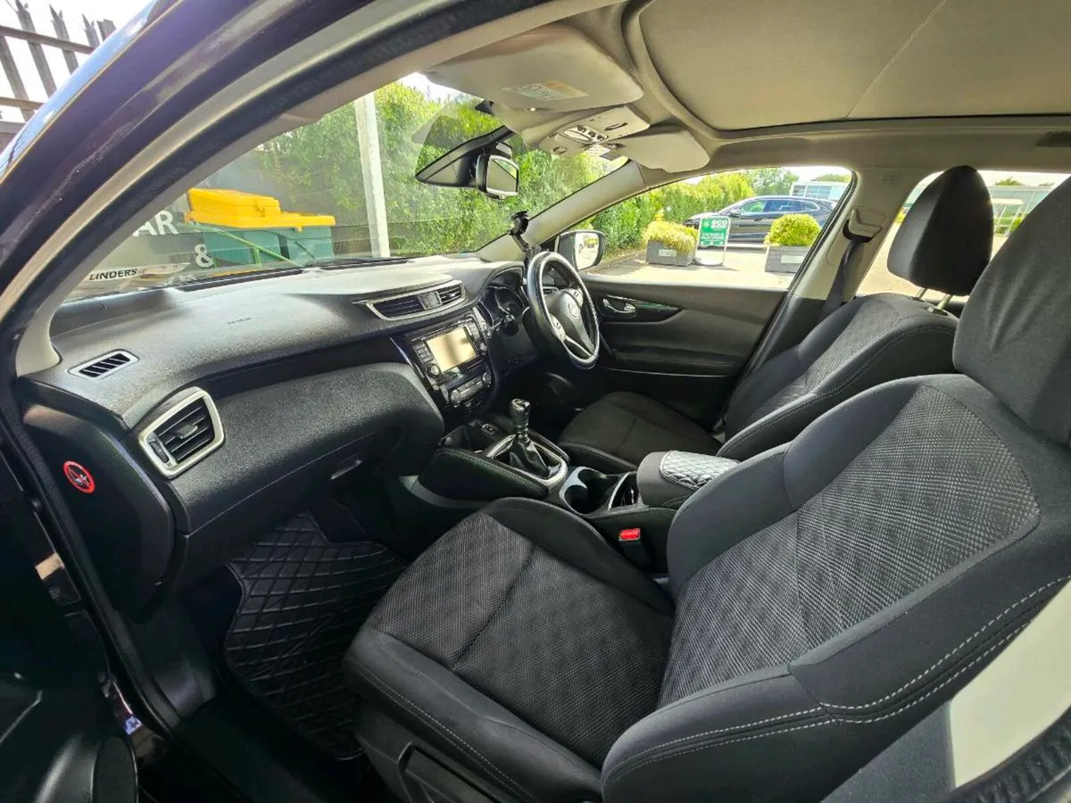 Car - Image 4