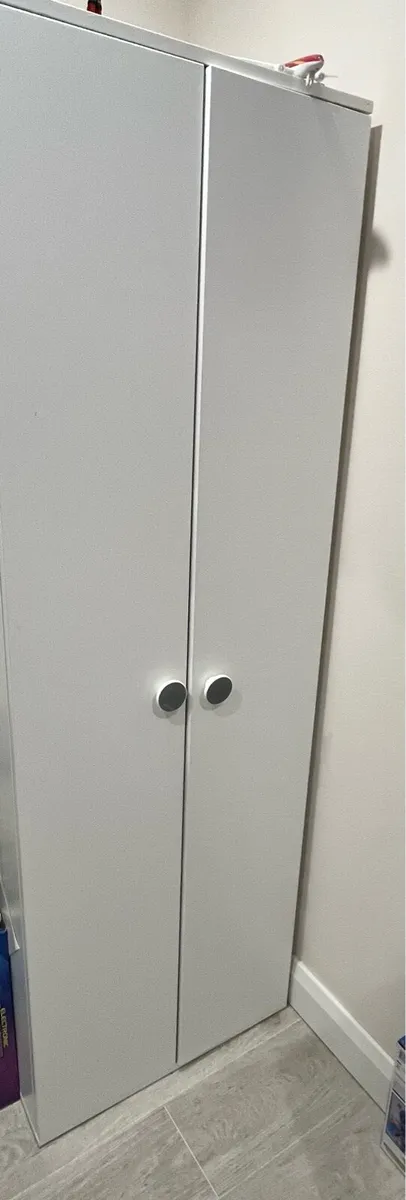 Bedroom wardrobe - Image 2