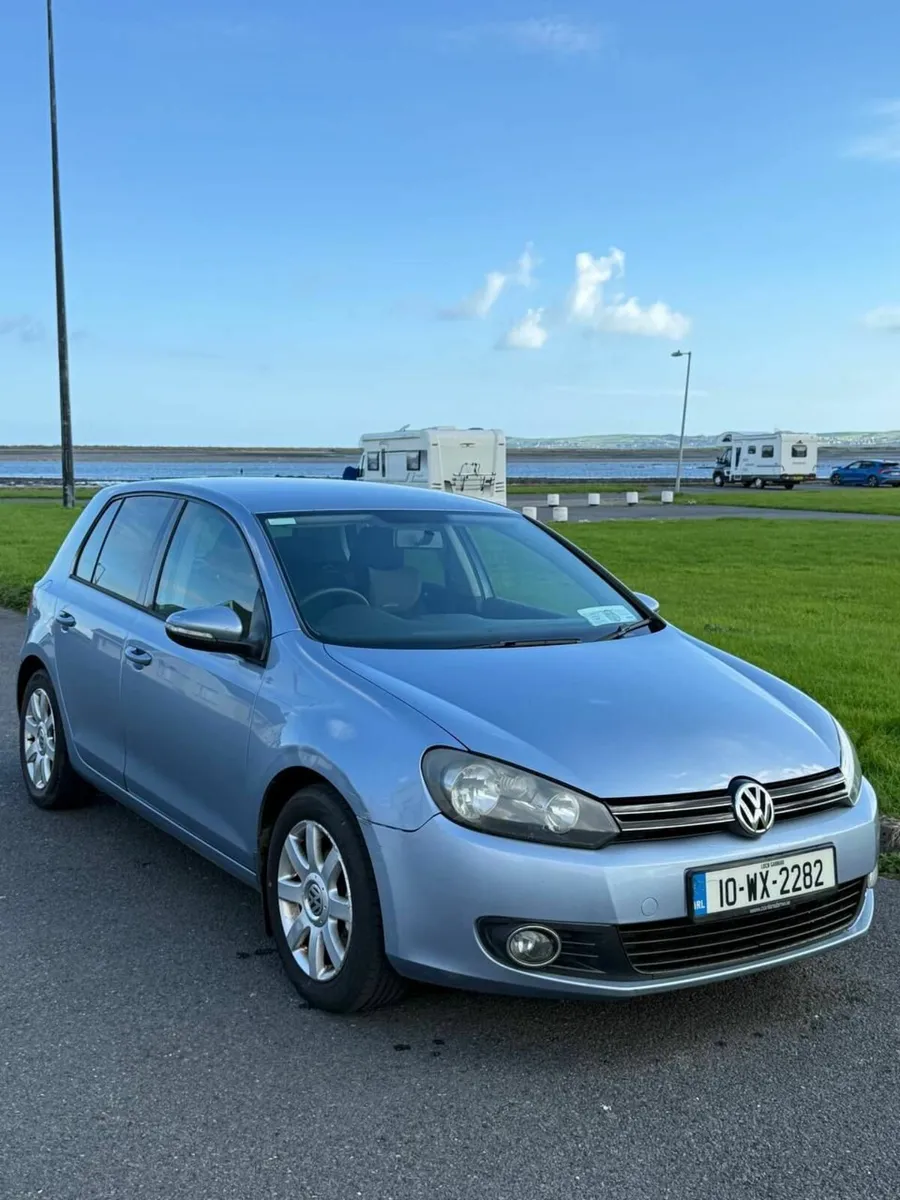 Volkswagen Golf 2010 - Image 1