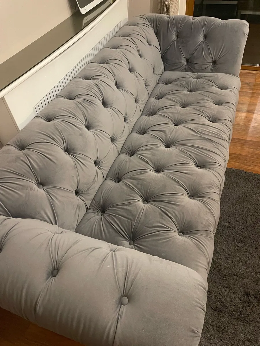 Chesterfield Sofa - Image 2