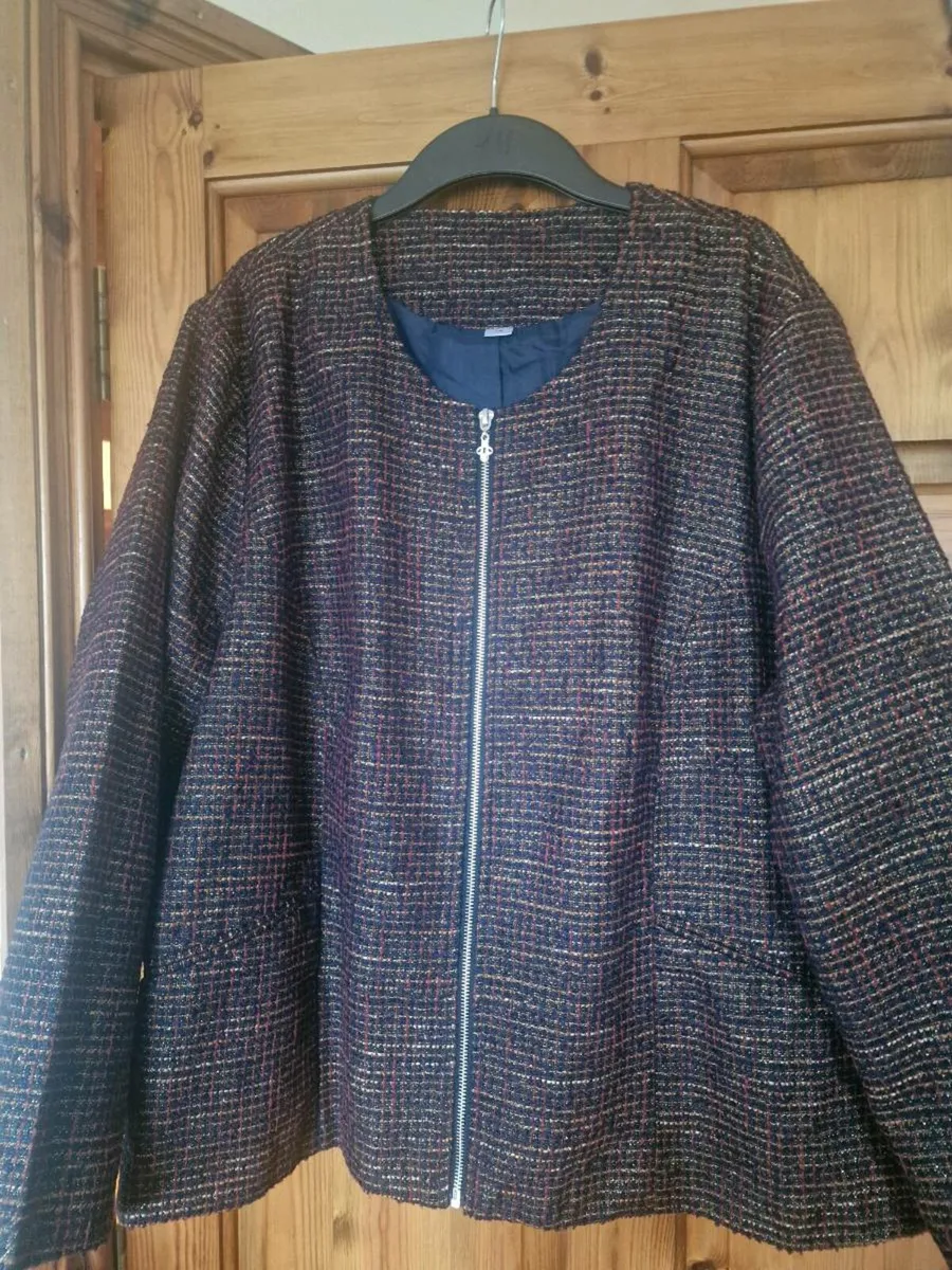 Ladies jacket clearout - Image 2