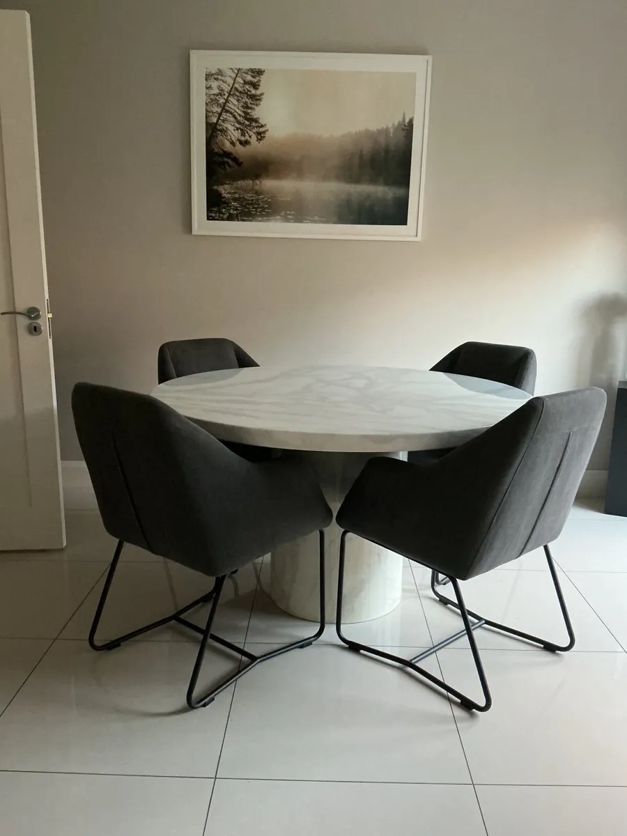 Kitchen chairs - Image 1