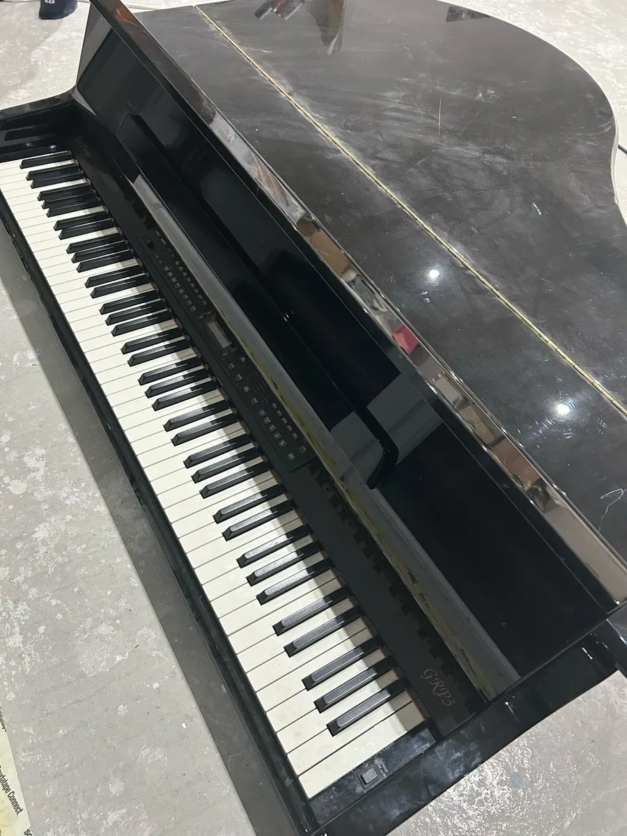 Digital Piano - Image 1