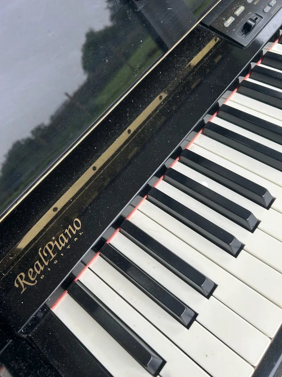 Digital Piano - Image 4