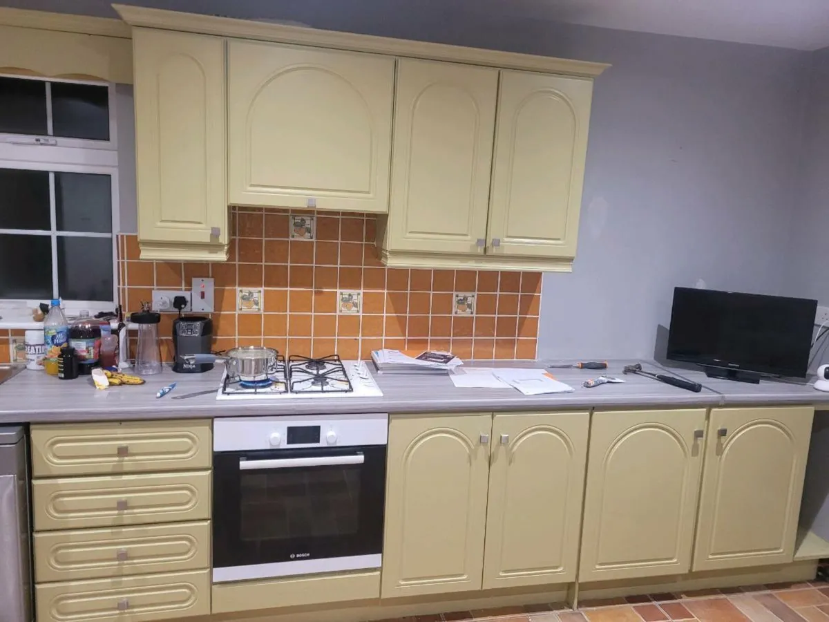 Fitted kitchen - Image 3