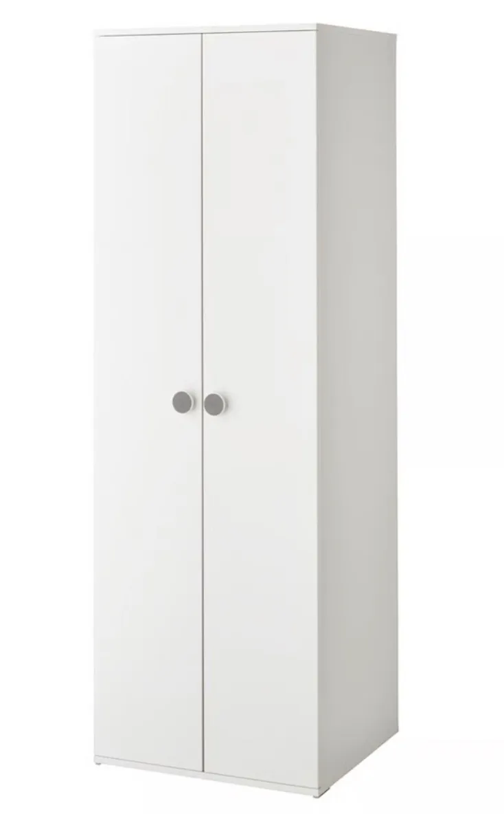 Bedroom wardrobe - Image 1