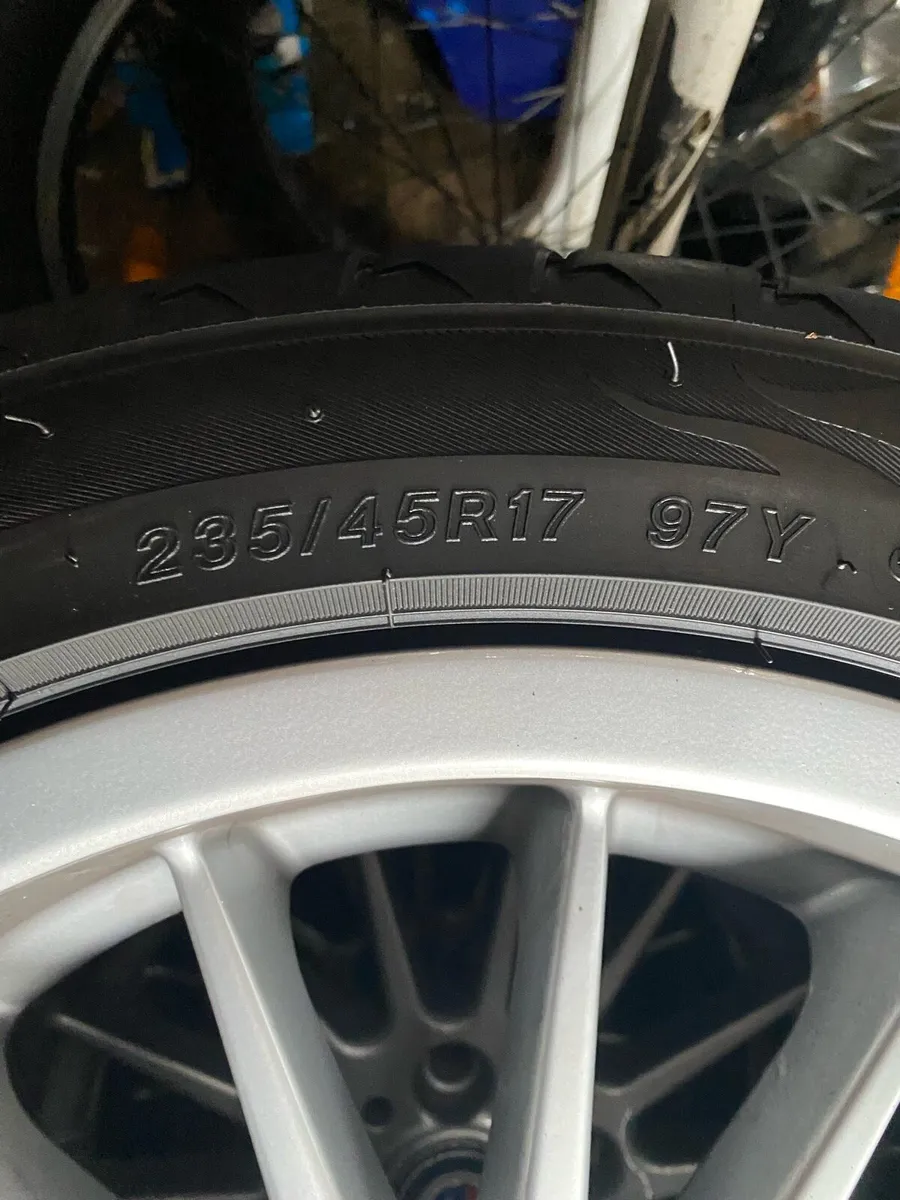 Genuine bmw style 32 alloys - Image 2