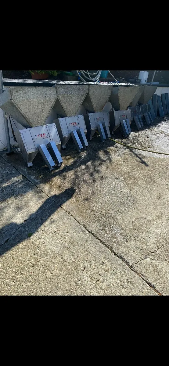 Wanted cashman feeders