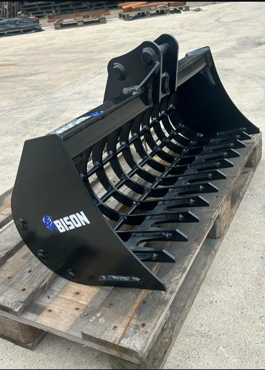 Digger Buckets & Attachments - Image 2