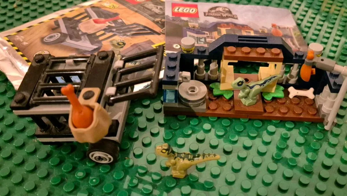 Lego Jurassic World - Image 1