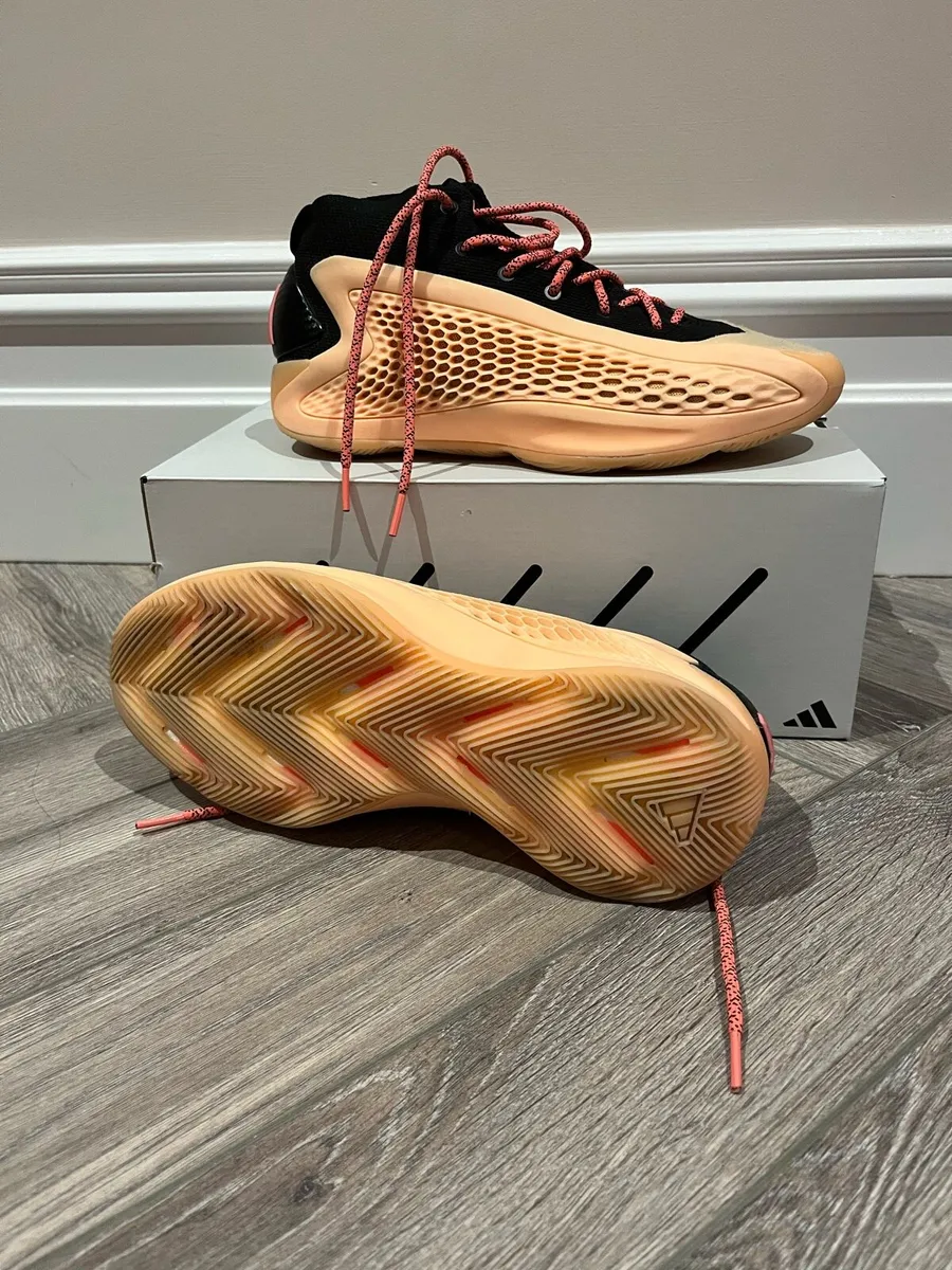 Basketball shoes - Image 3