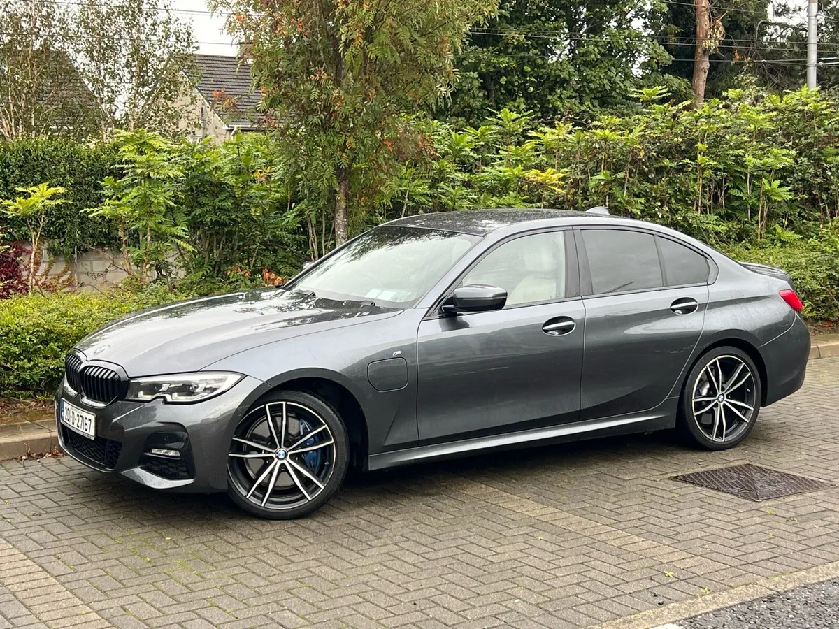 201 BMW 330E M-SSPORT AUTOMATIC - Image 2