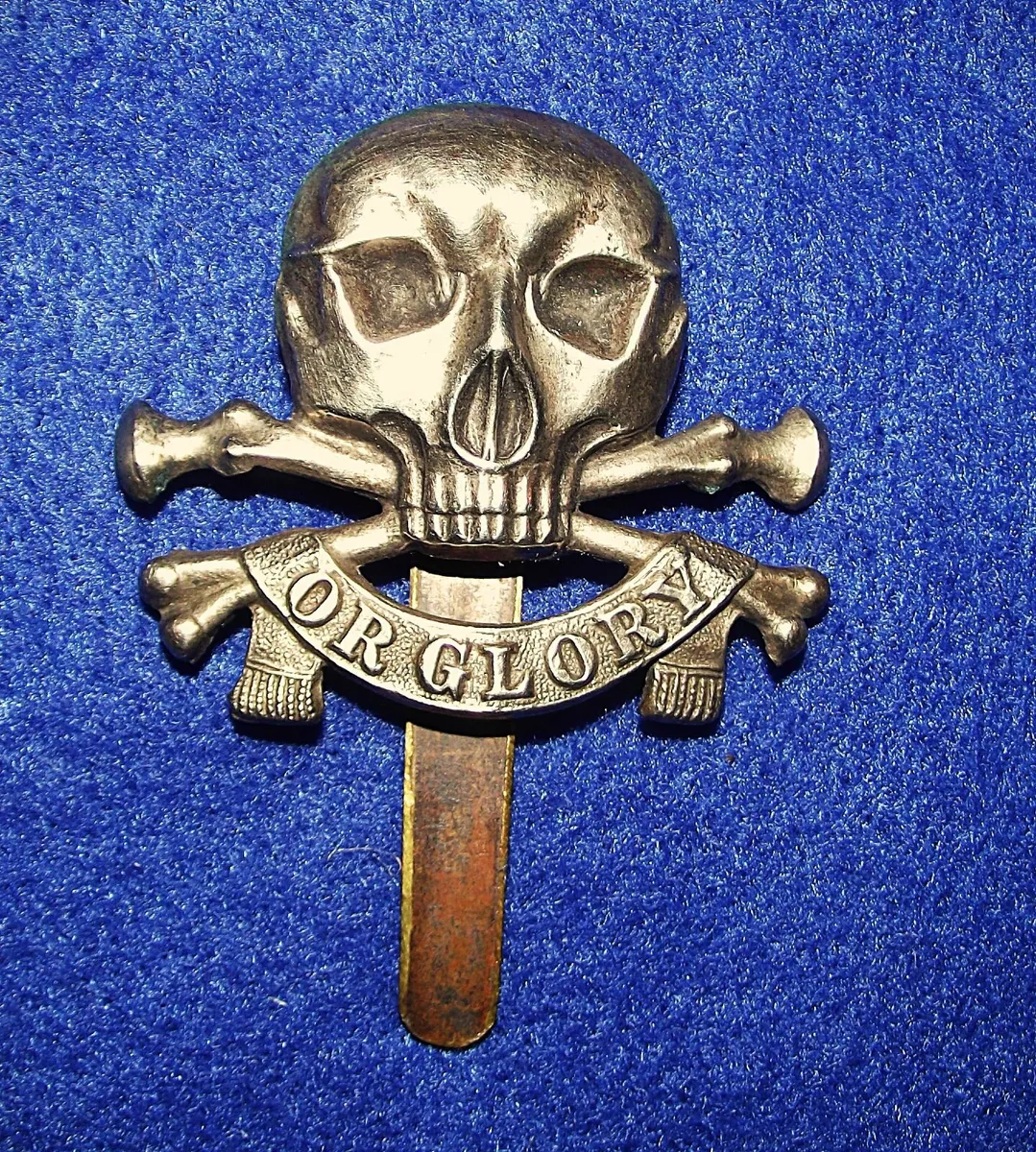 17th Lancers Cap Badge - Image 1