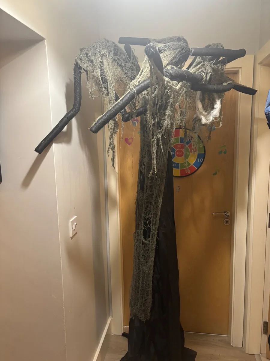 Halloween tree - Image 2