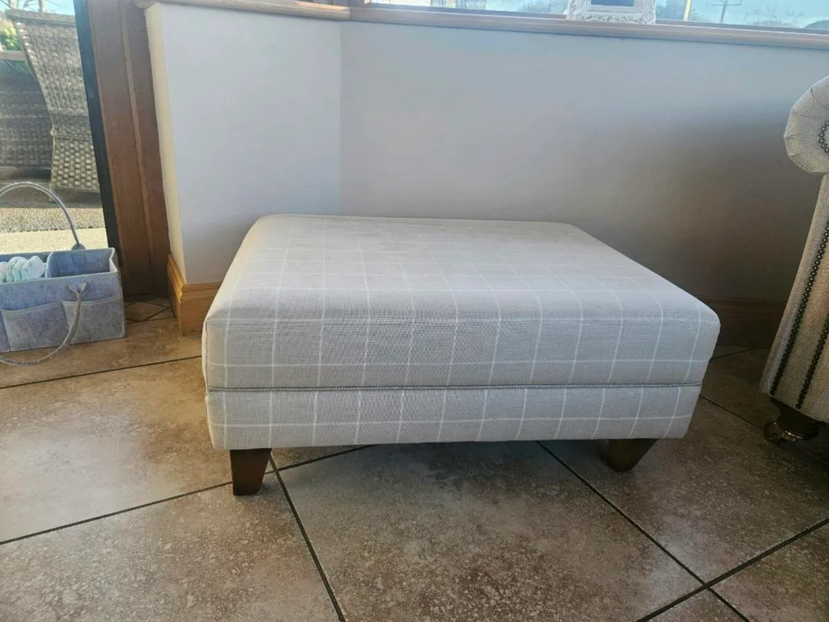 Sofa - Image 3