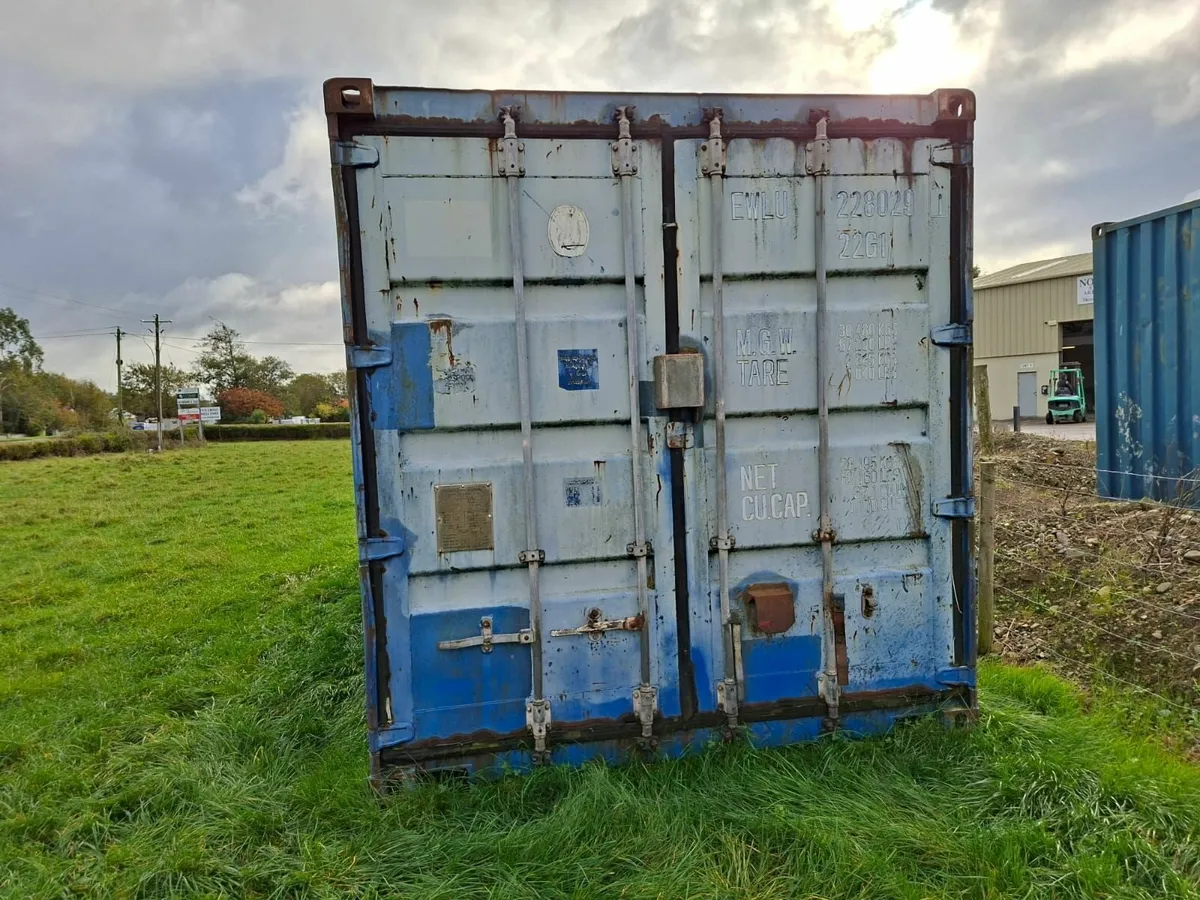 Shipping container - Image 1