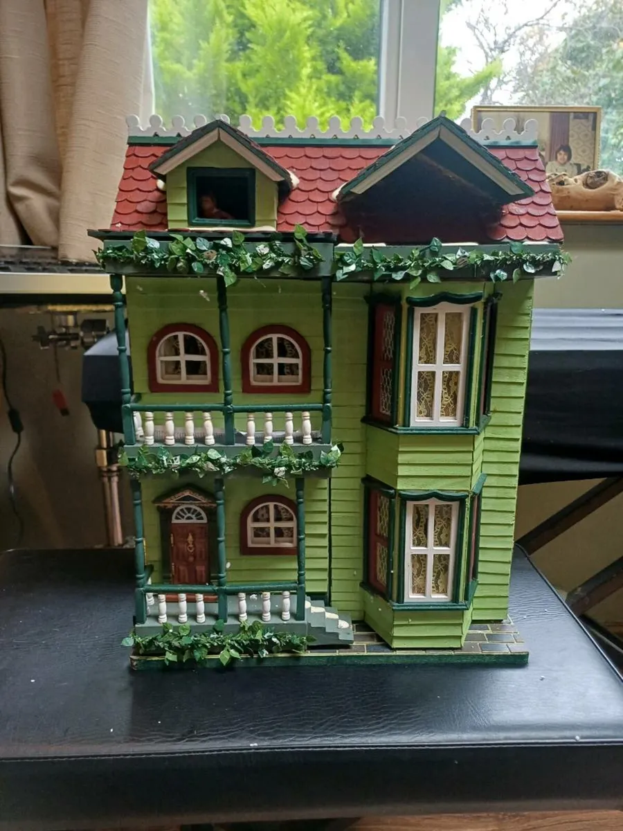 Model Toy House - Image 1