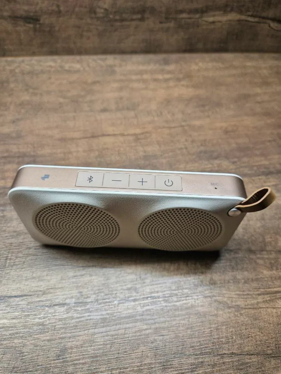 Bluetooth wireless speaker - Image 1