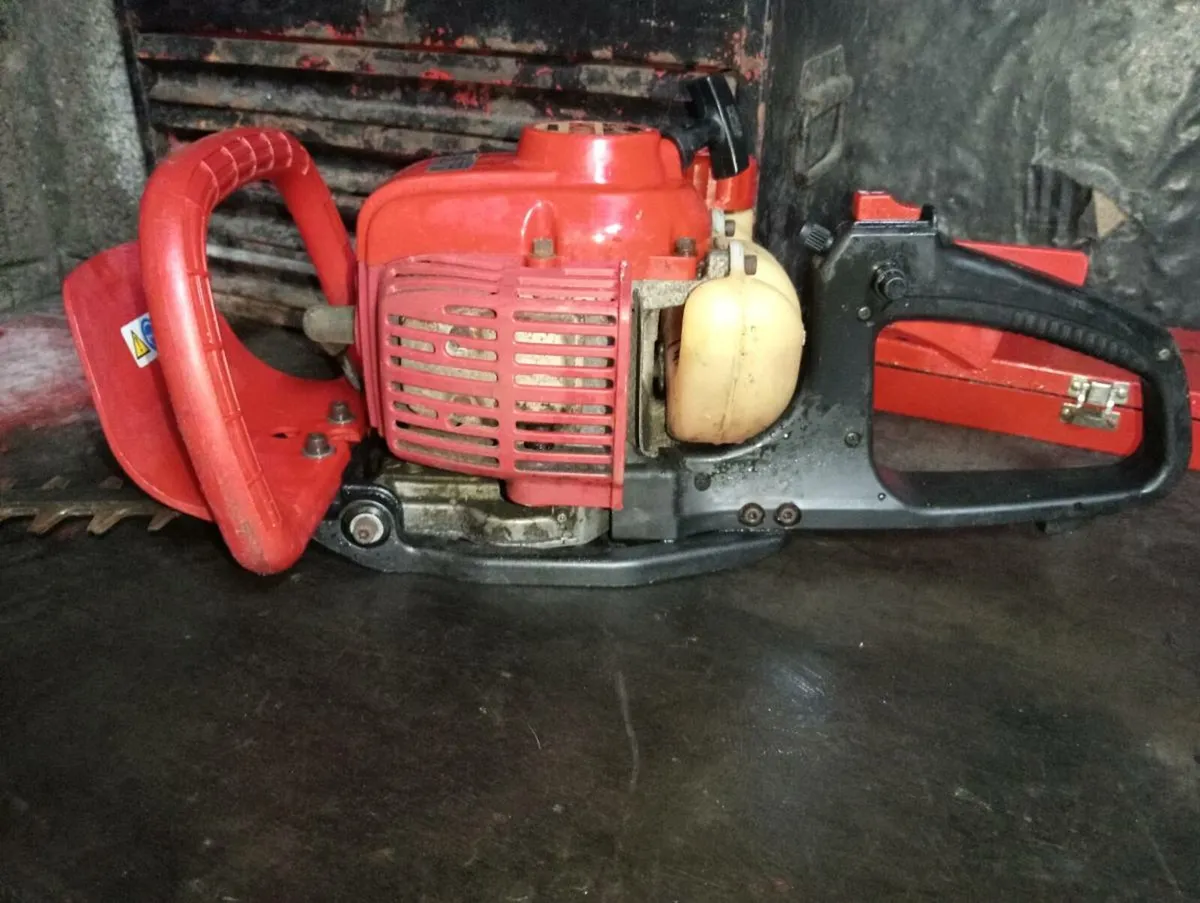Shindaiwa 22DH 31cc hedge trimmer - Image 3