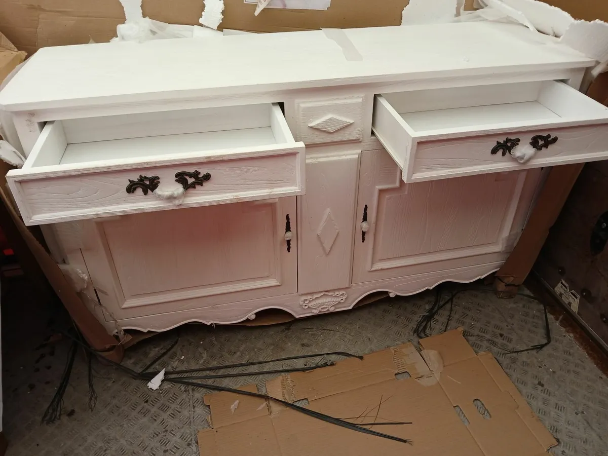 Cabbinet dresser traditional  old style new .... - Image 3
