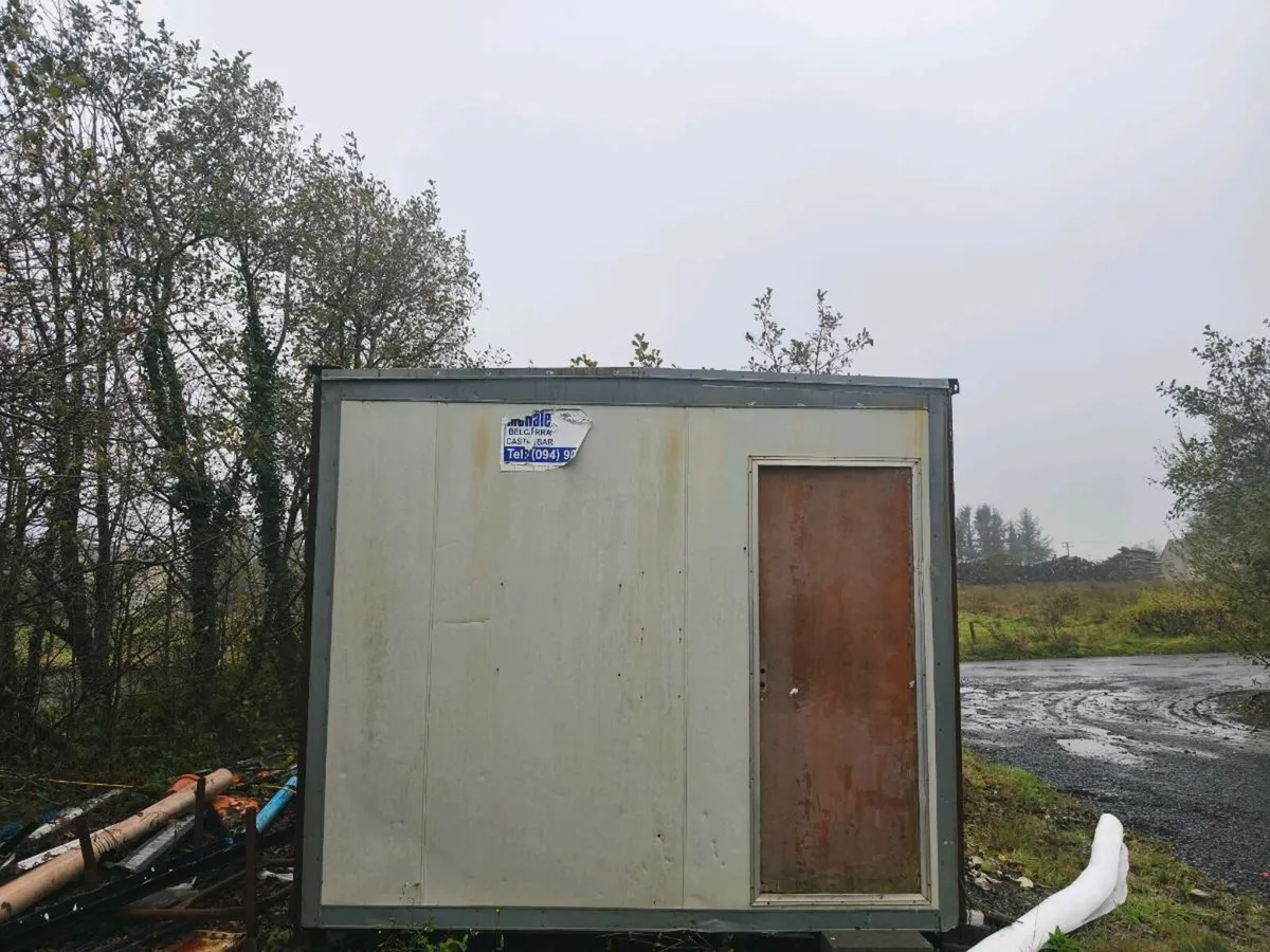 A Site prefab. - Image 1