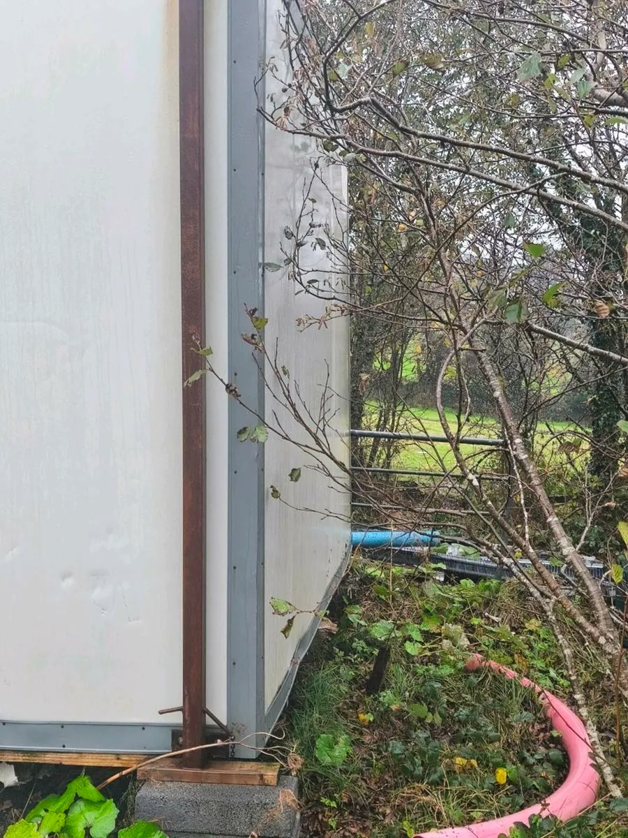 A Site prefab. - Image 3