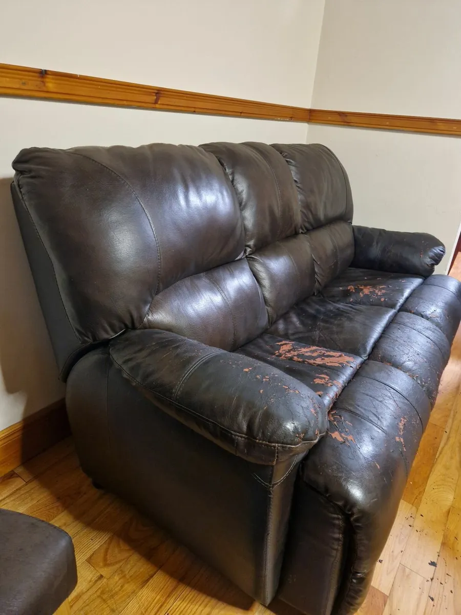 3 settee & reclining armchair - Image 1
