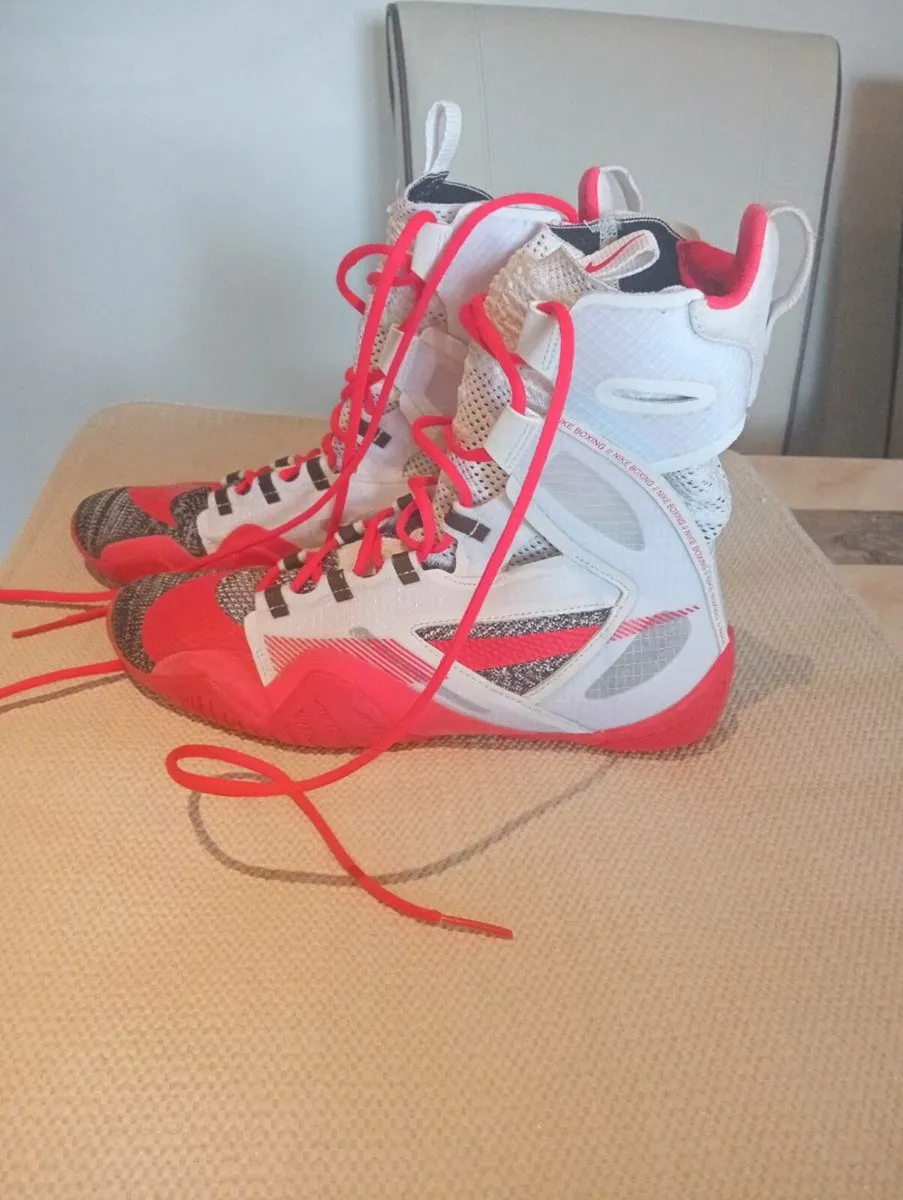 Hyper KO 2 Boxing boots size UK 9 - Image 1
