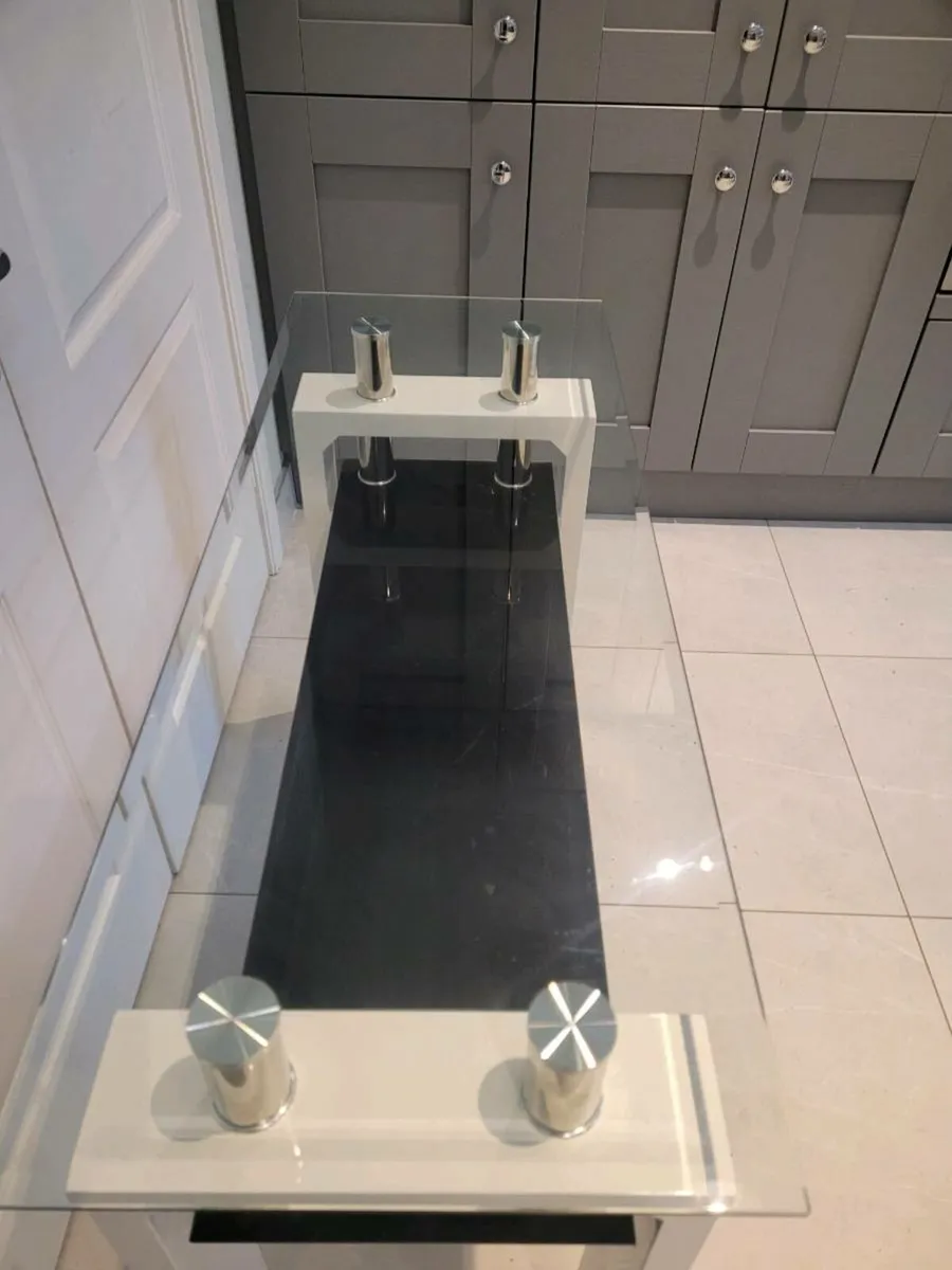 Glass console table - Image 1