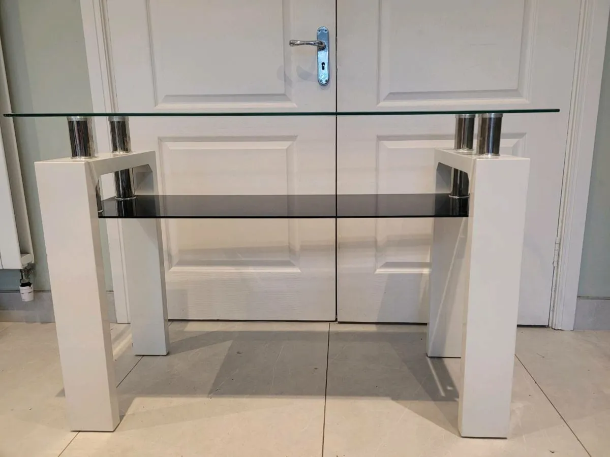 Glass console table - Image 3