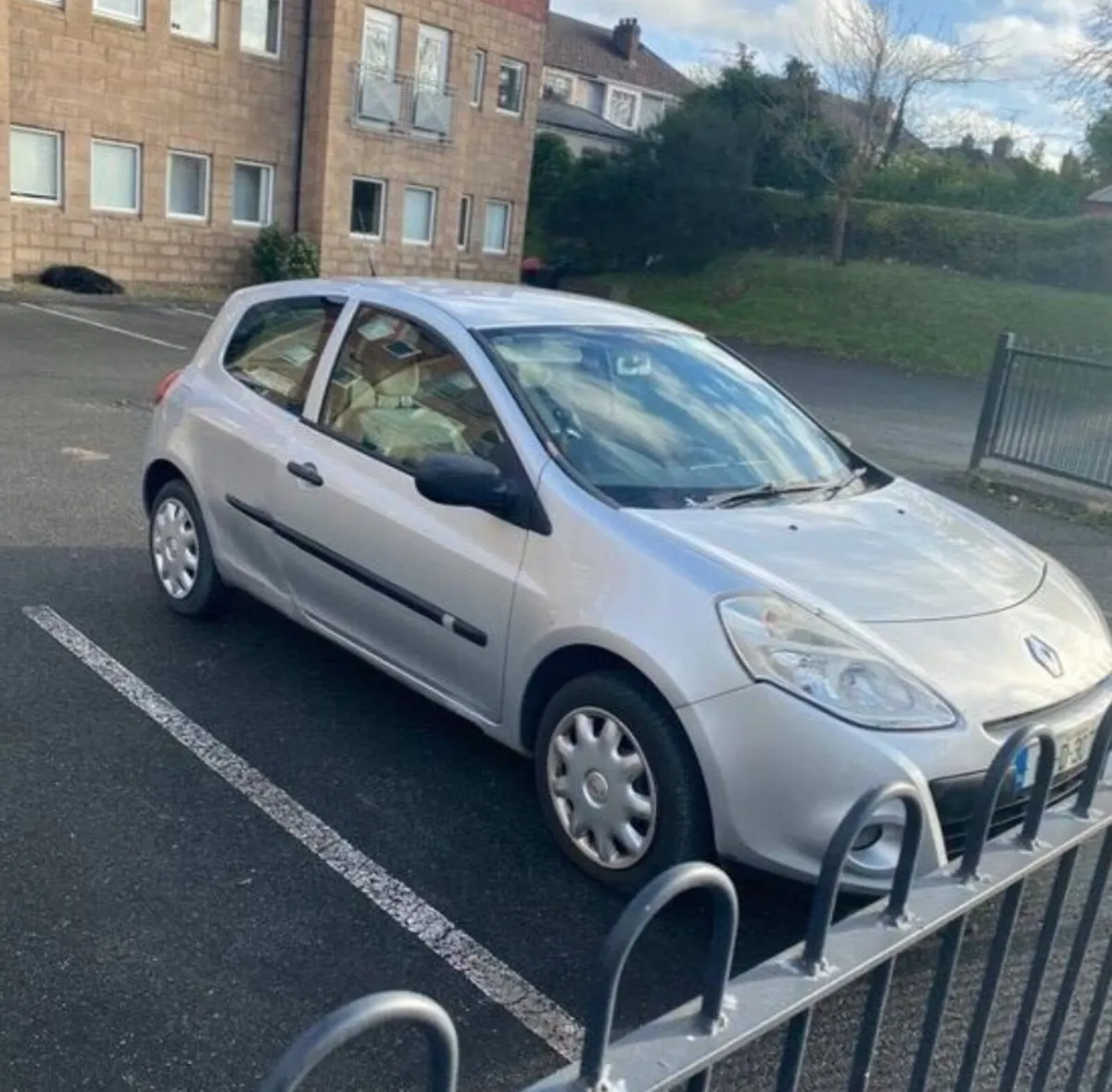 Renault Clio - Image 1