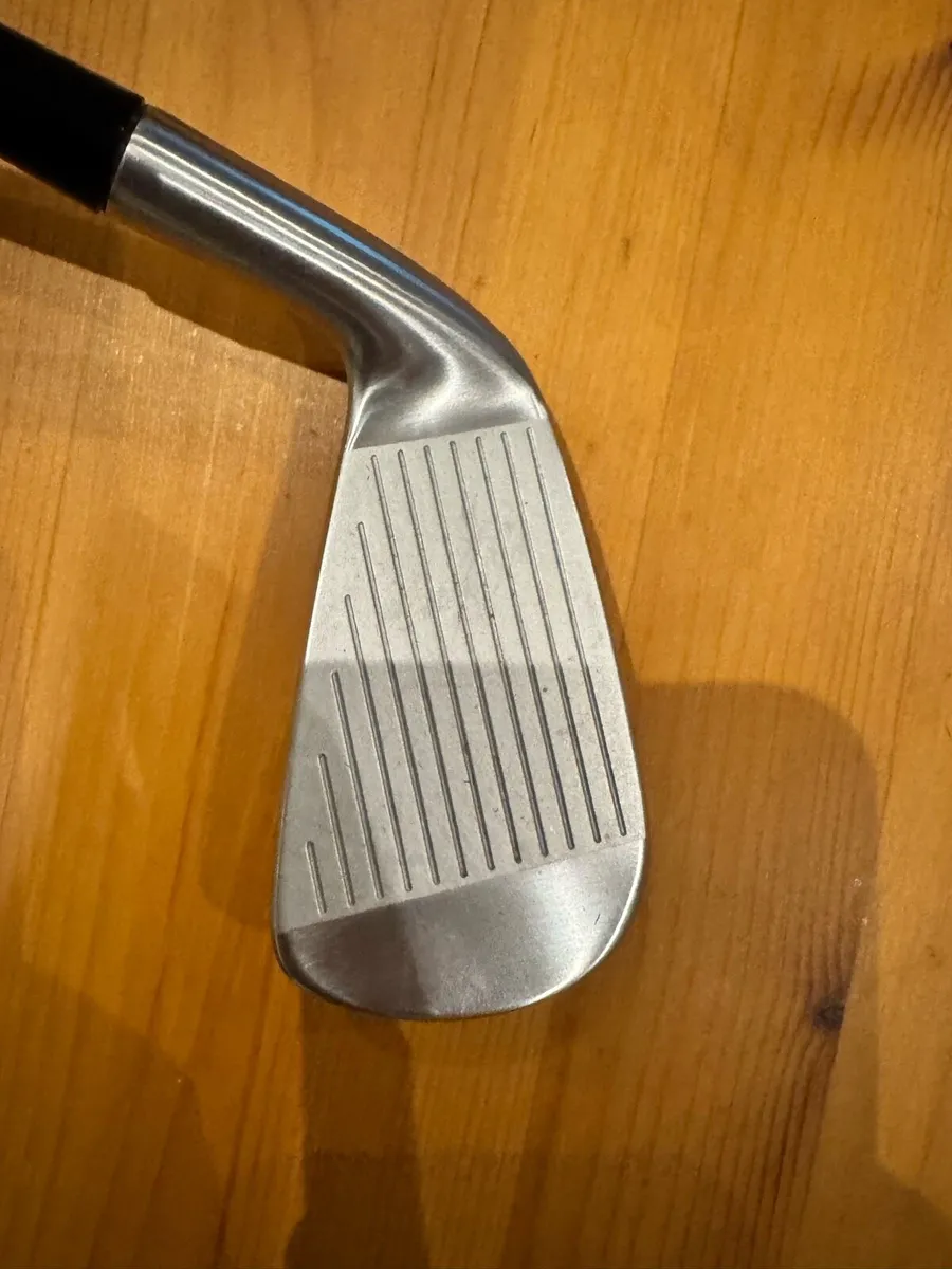 Titleist T250 3 Iron - Image 3