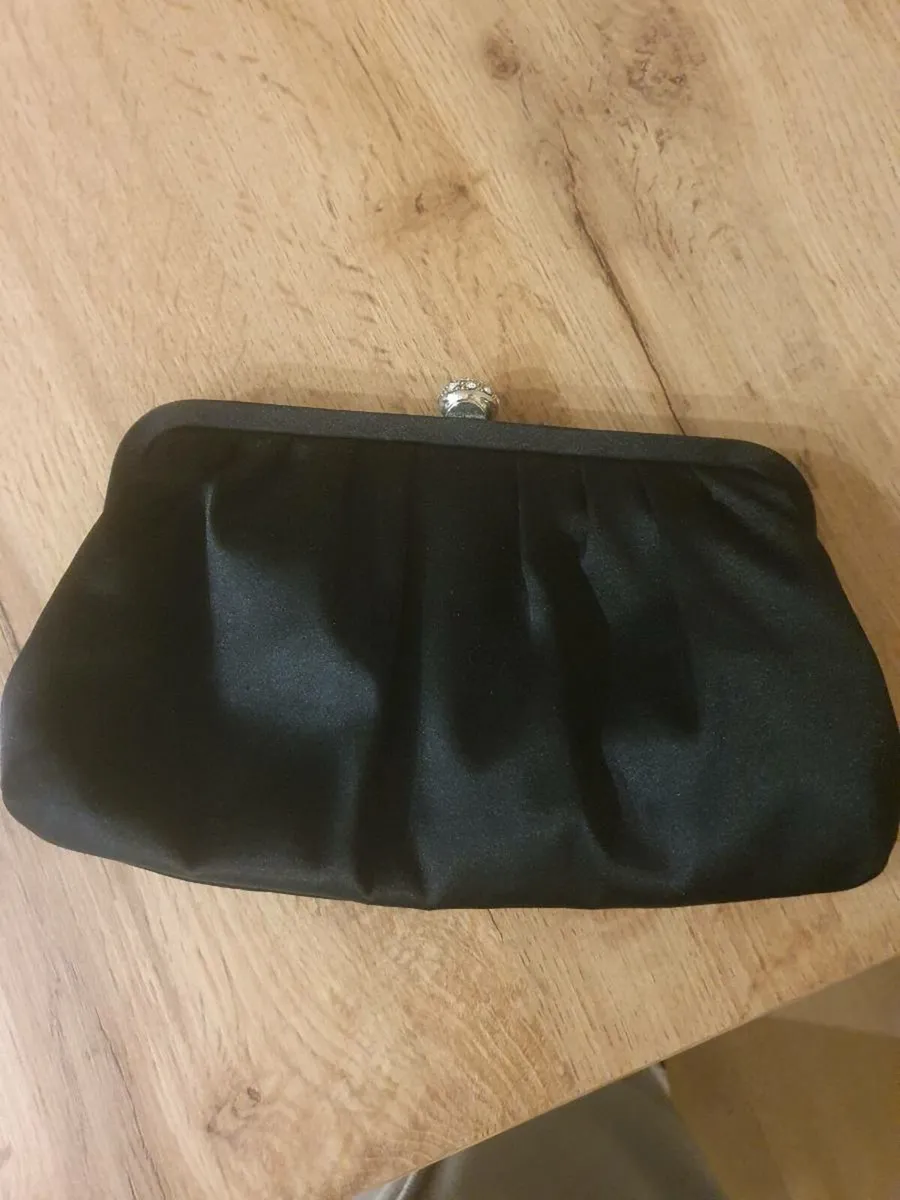 Black Satin Clutch/Shoulder  Bag - Image 4
