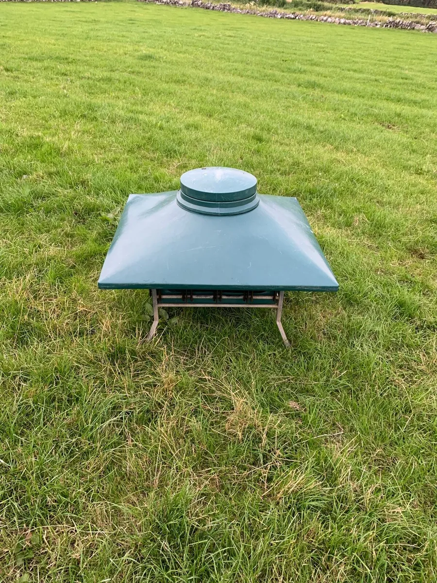 Creep feeder - Image 1