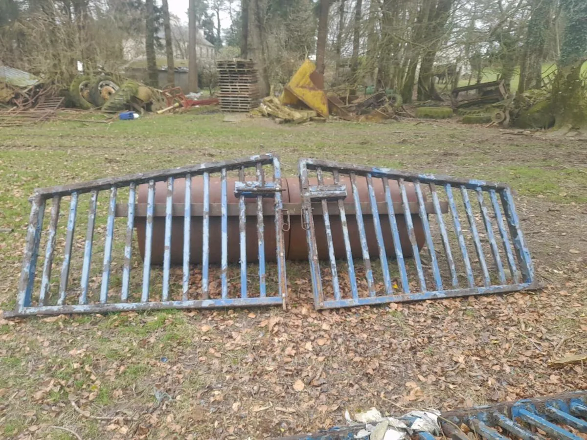12ft Entrance gates, loading bucket grading bucket - Image 1