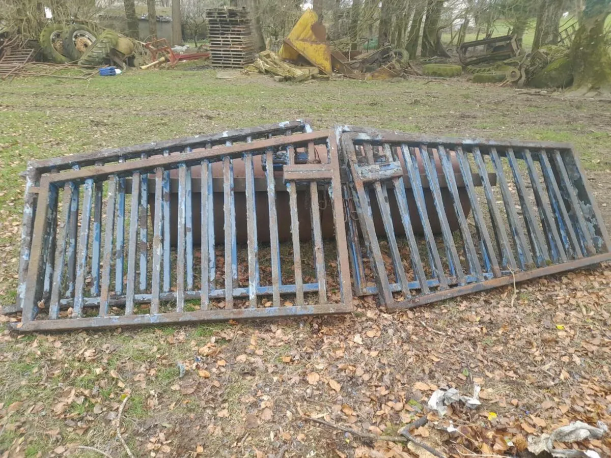 12ft Entrance gates, loading bucket grading bucket - Image 4