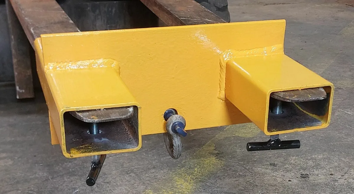 Forklift lifting attachment - Image 1