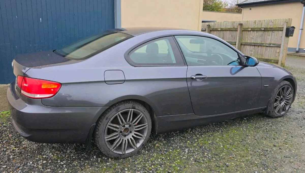 2009 Bmw 3series e92 320i - price 4800e - Image 3