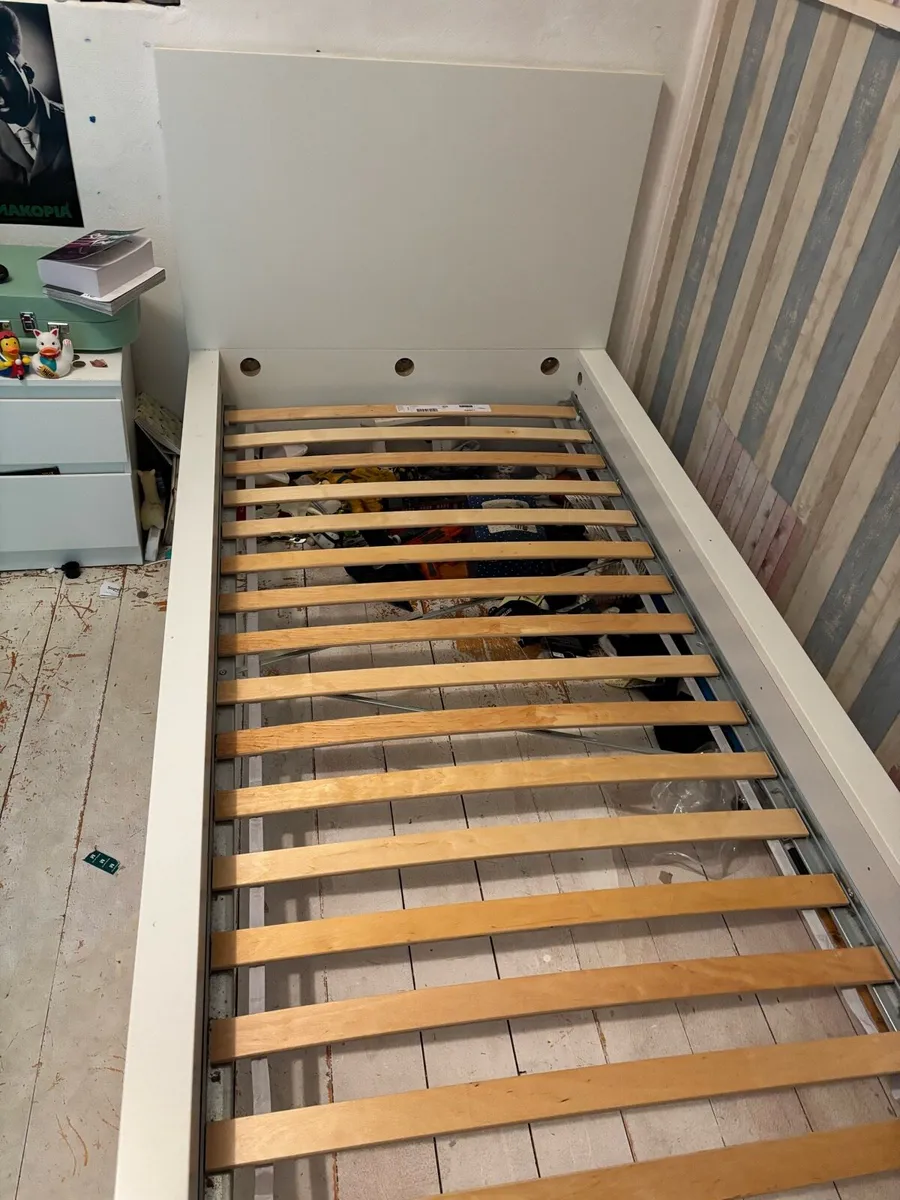 Single Bed - Image 2