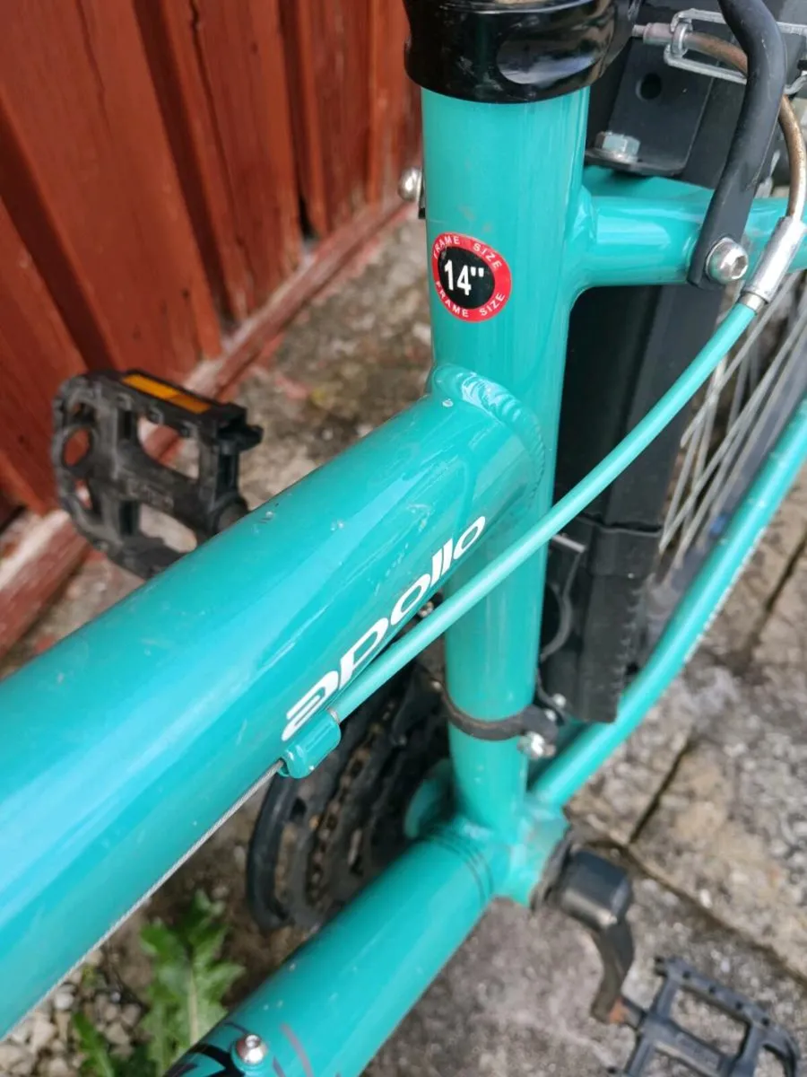 Ladies bicycle - Image 1