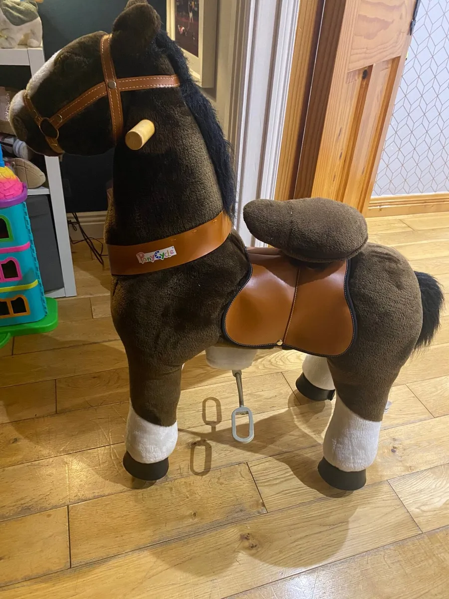 Toy Horse - Image 2